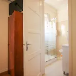 בית הארחה Residencial Lord 2*