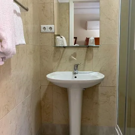Residencial Lord Gæstehus 2*