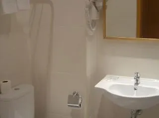 レジデンシアル ロード ゲストハウス