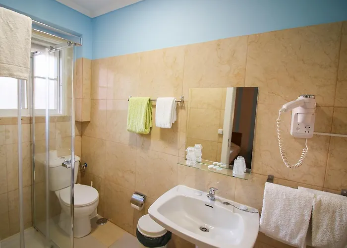 レジデンシアル ロード ゲストハウス 2*