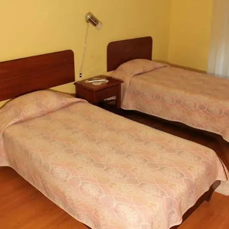 Residencial Lord Penzion 3*