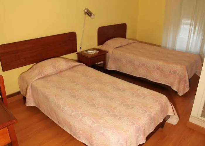 Residencial Lord Pensión 2*